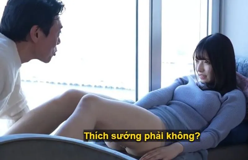 Cuộc chạm trán giữa ông chú và cô diễn viên trẻ mới nổi trong phòng khách sạn.